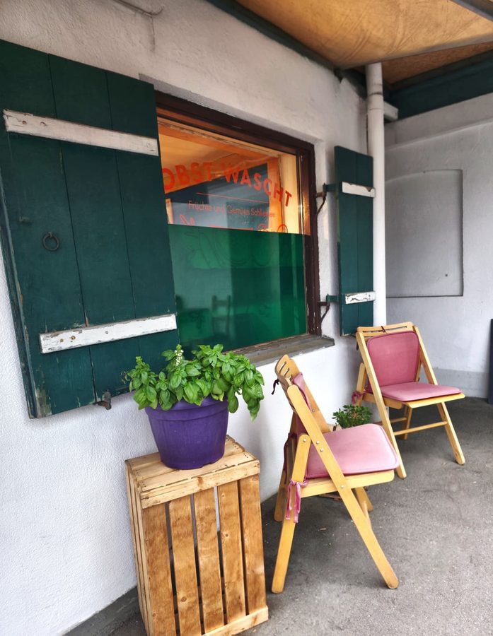 Obst Wascht Schliersee – Sitzplatz am Fenster